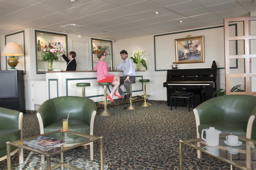 Hotel Aguado Диеп Екстериор снимка